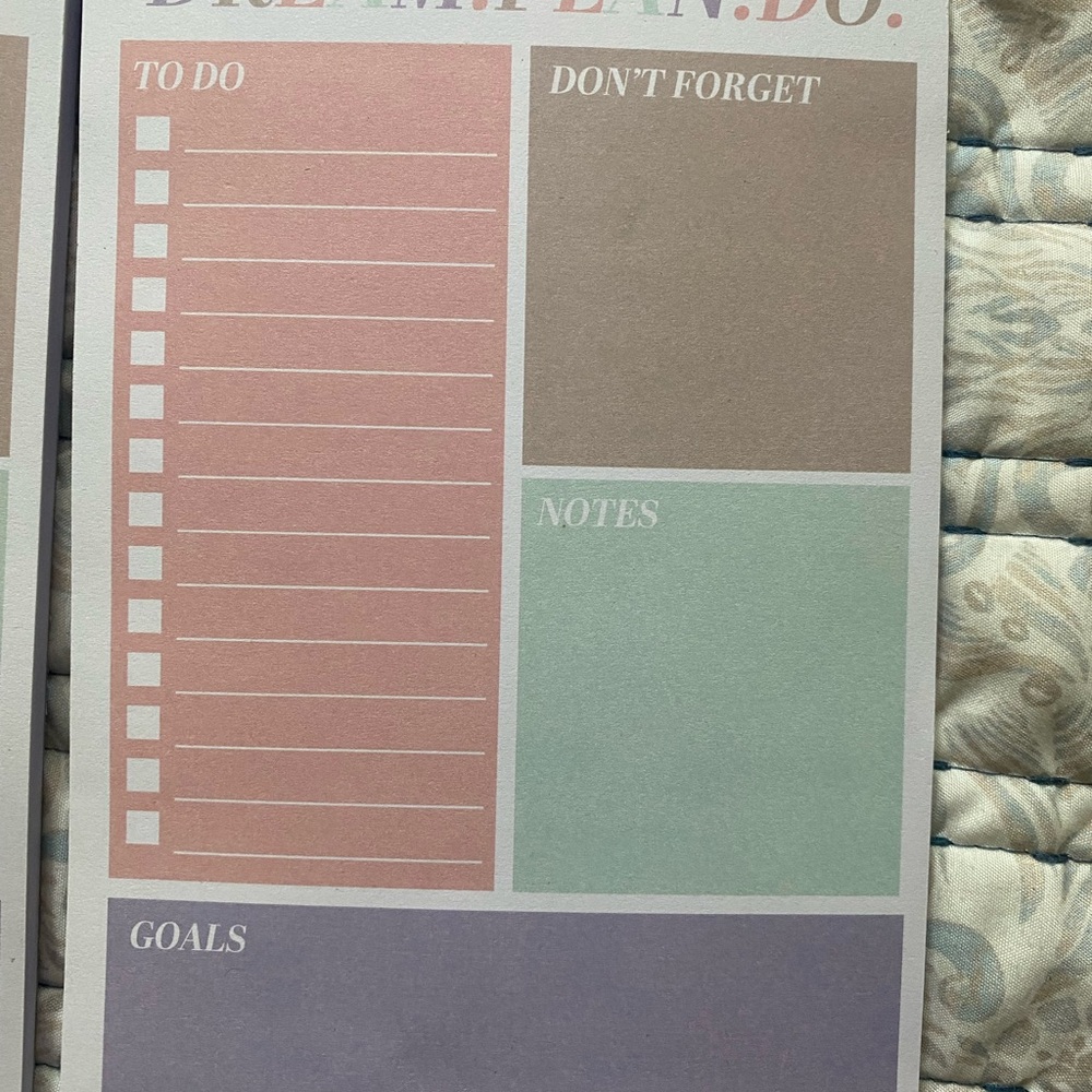 Notepads/Planner - Picture 2 of 2